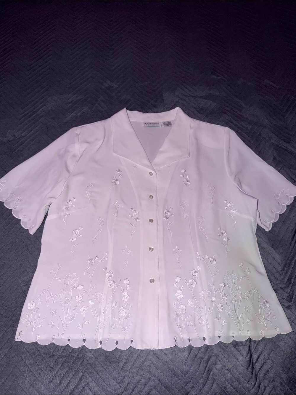 Apparenza White Floral Embroidered Short-Sleeve Blouse